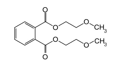 Bilden visar ett exempel på en ftalat, Bis(2-metoxietyl)ftalat.